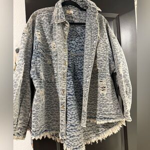 POL Distressed Gray Animal Print Jean Jacket